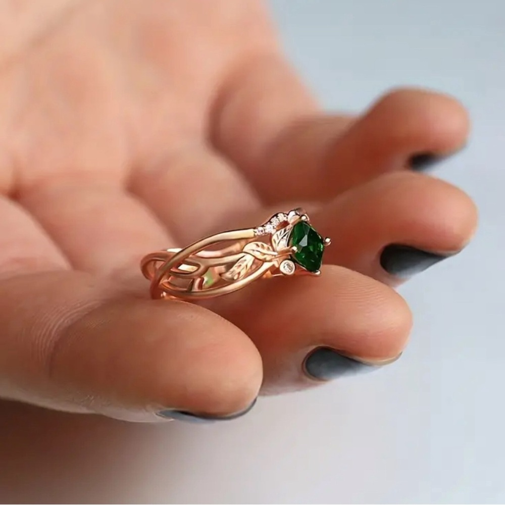 Enchanted Forest Green CZ Rose Gold Ring. New. - Picture 6 of 10